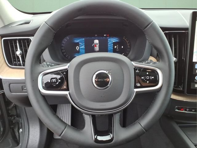 New 2026 Volvo XC60 B5 Plus w/ Protection Package Premier AWD/4WD image 22