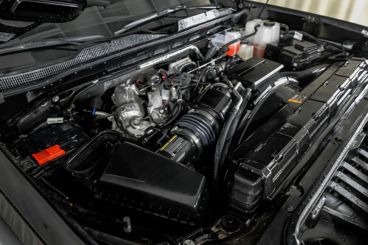 Used 2025 Chevrolet Silverado 2500 ZR2 w/ Technology Package image 51