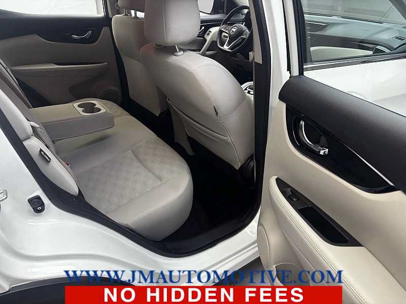 Used 2022 Nissan Rogue Sport SV AWD/4WD image 37