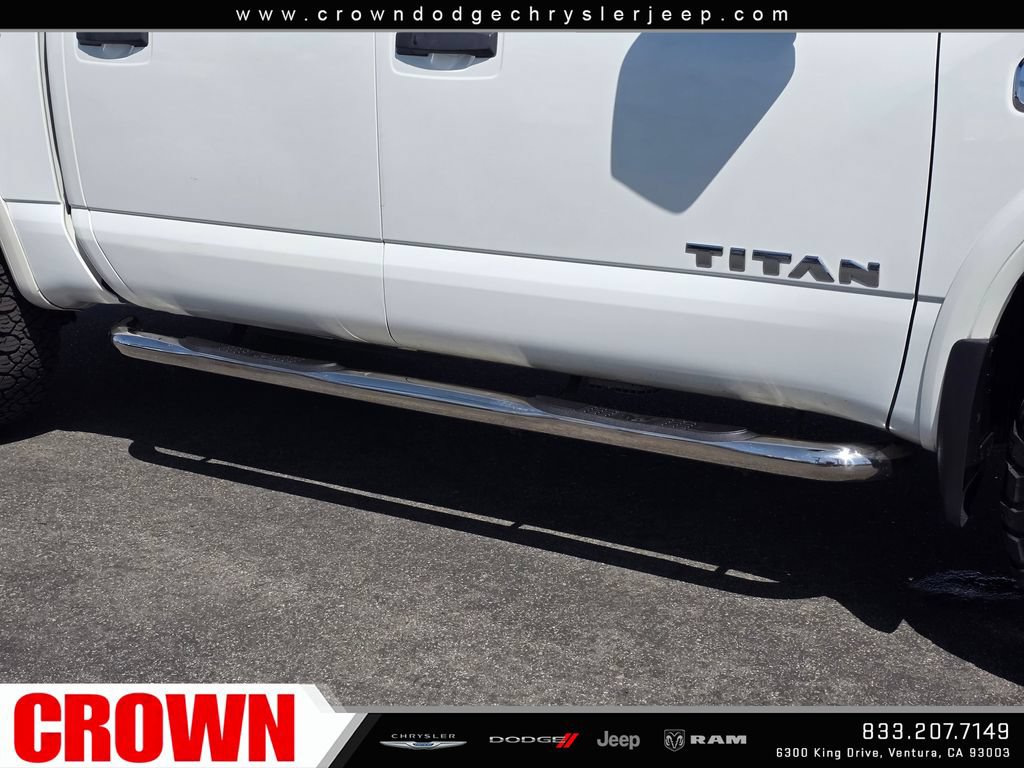 Used 2017 Nissan Titan XD AWD/4WD image 10