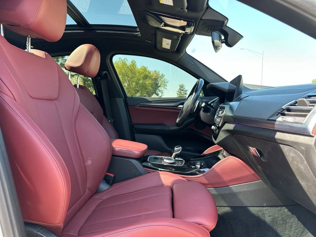 Used 2022 BMW X4 xDrive30i w/ M Sport Package 2 AWD/4WD image 23