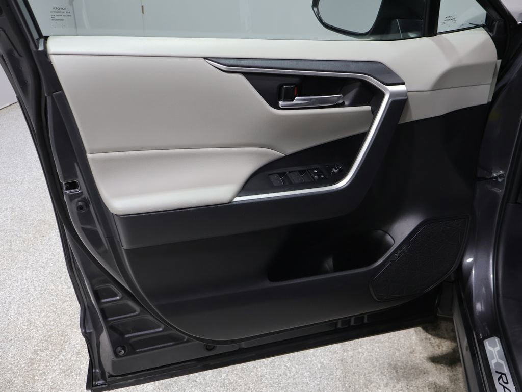 Certified 2024 Toyota RAV4 XLE w/ Convenience Package image 14