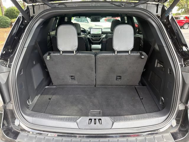 Used 2025 Ford Explorer ST AWD/4WD image 18