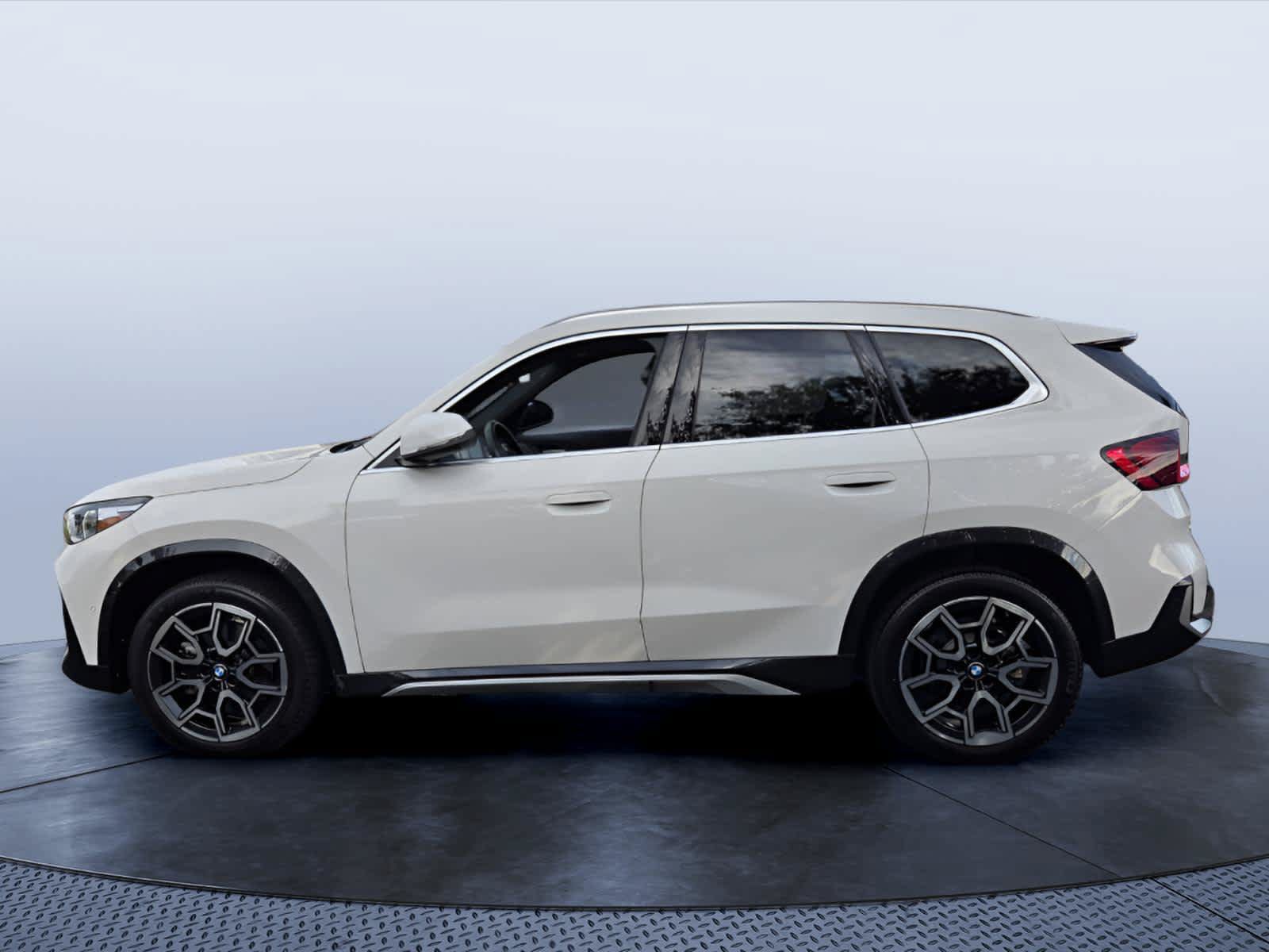 Certified 2026 BMW X1 xDrive28i w/ Technology Package AWD/4WD image 6