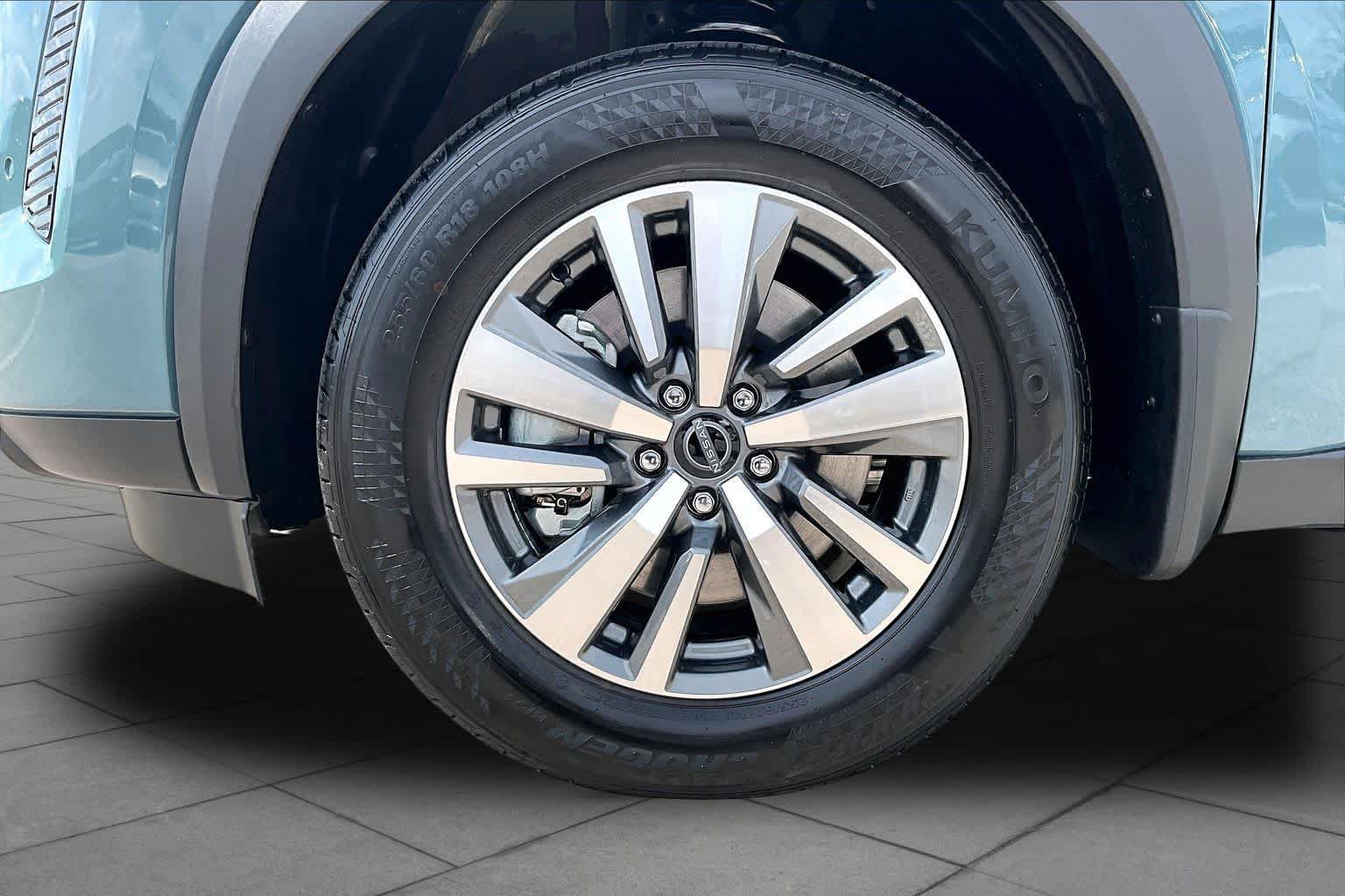 New 2026 Nissan Pathfinder SL FWD image 11