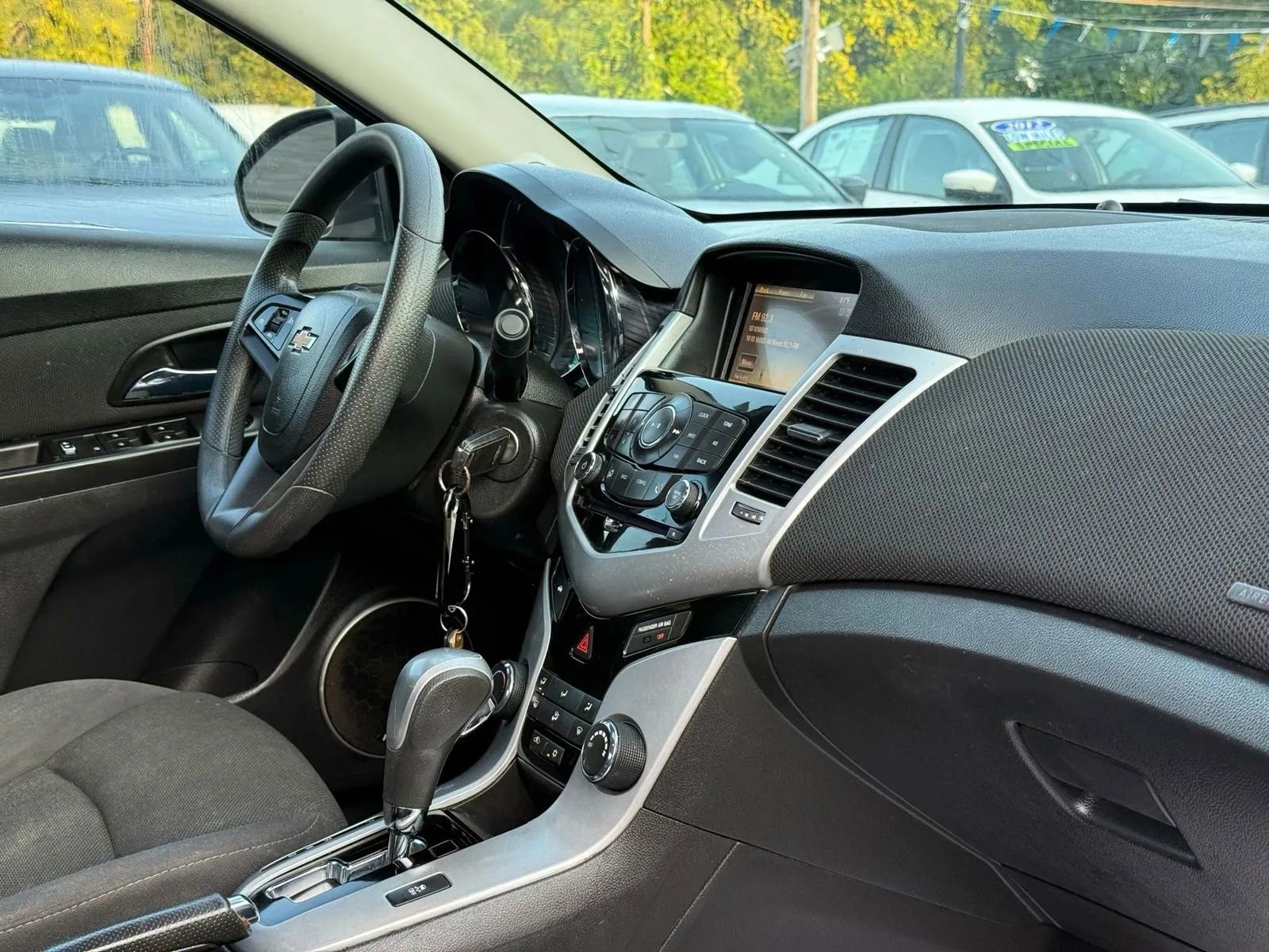 Used 2016 Chevrolet Cruze LT w/ Sun And Sound Package image 50