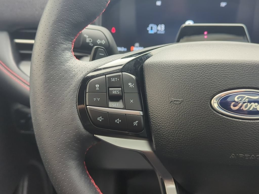 Certified 2025 Ford Explorer ST AWD/4WD image 23