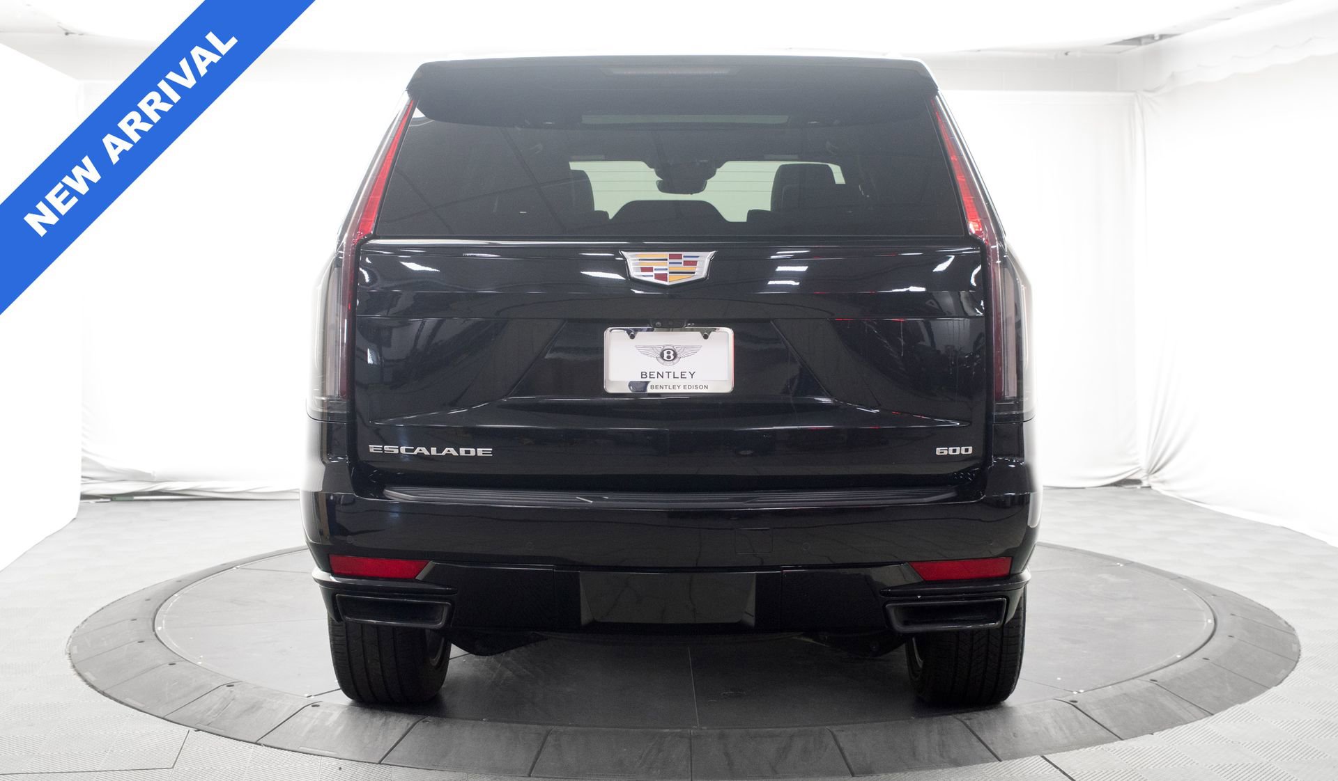 Used 2024 Cadillac Escalade Sport image 4