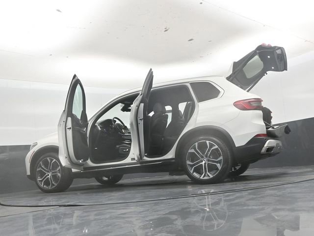 Used 2020 BMW X5 sDrive40i w/ Premium Package RWD image 55