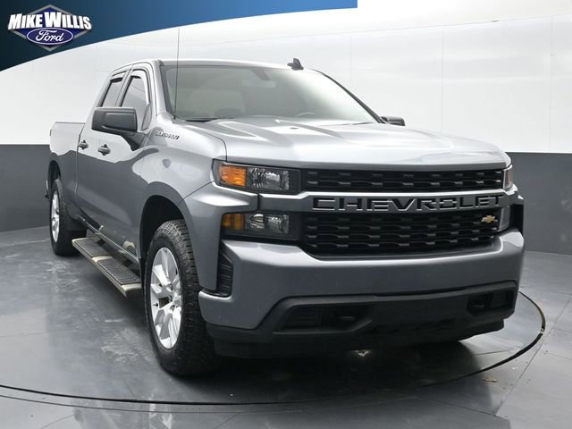 Used 2022 Chevrolet Silverado 1500 Custom image 1