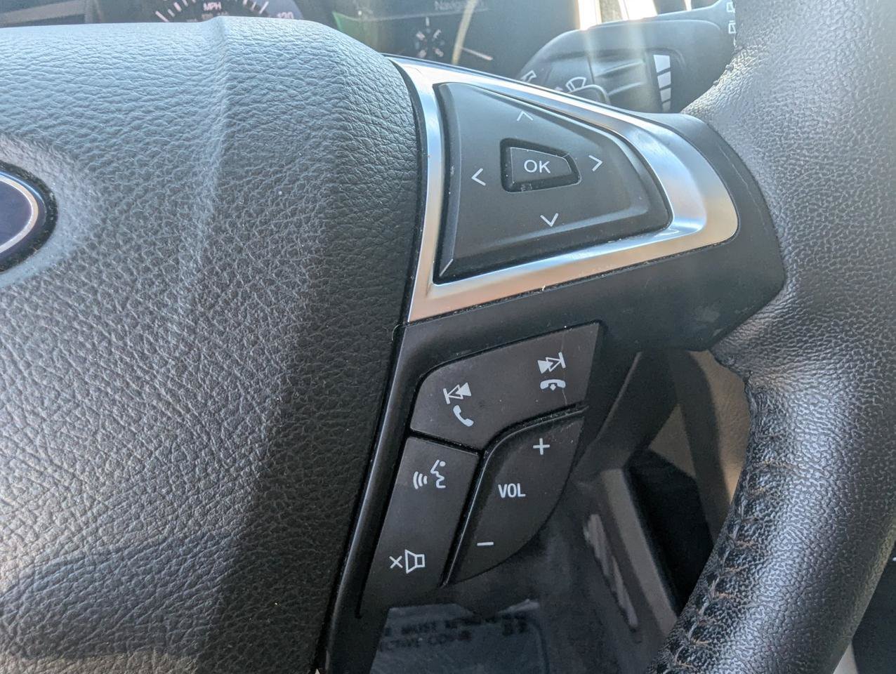 Used 2017 Ford Edge SEL w/ Equipment Group 201A AWD/4WD image 15