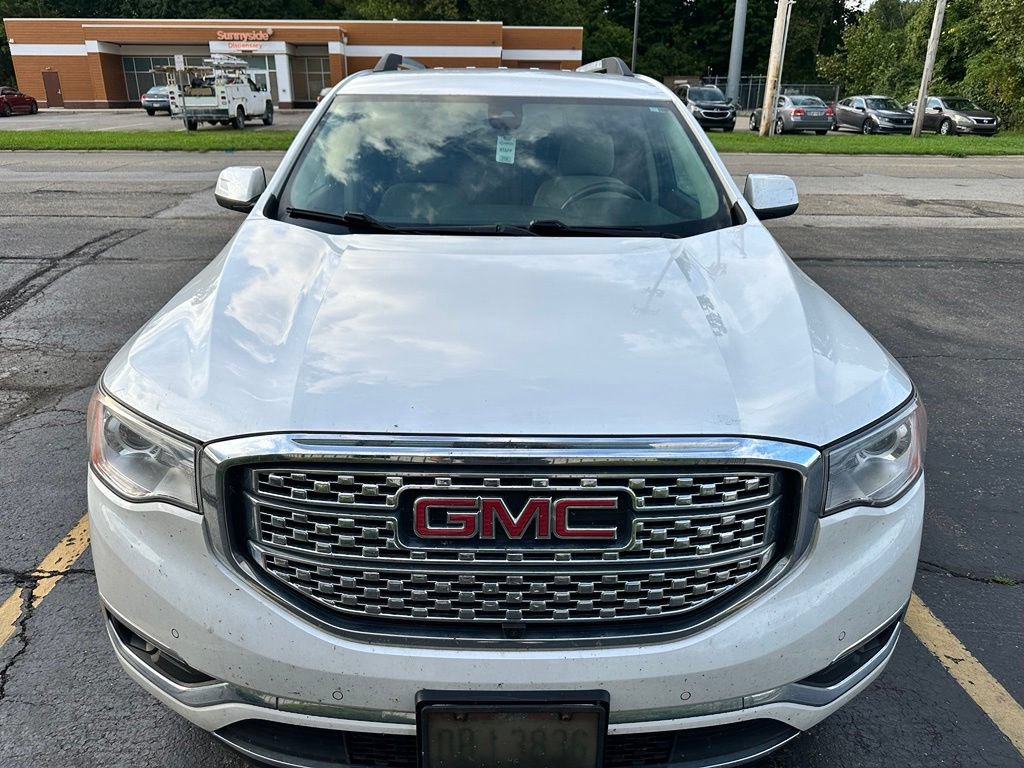 Used 2017 GMC Acadia Denali w/ Technology Package FWD image 2