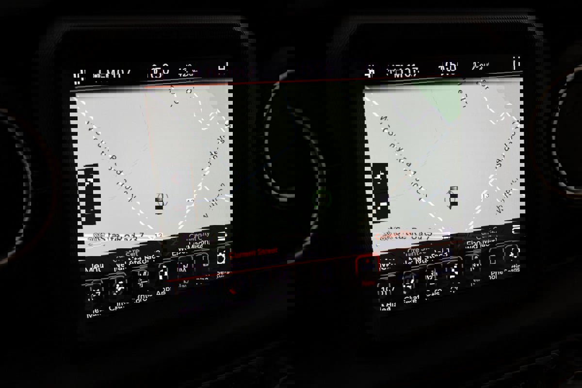 Used 2021 Jeep Wrangler Unlimited Sahara image 8