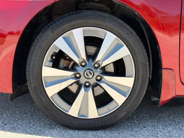 Used 2019 Nissan Sentra SV w/ Special Edition Package image 9