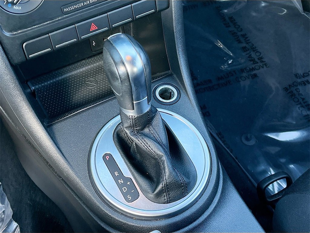 Used 2017 Volkswagen Beetle 1.8T S image 16