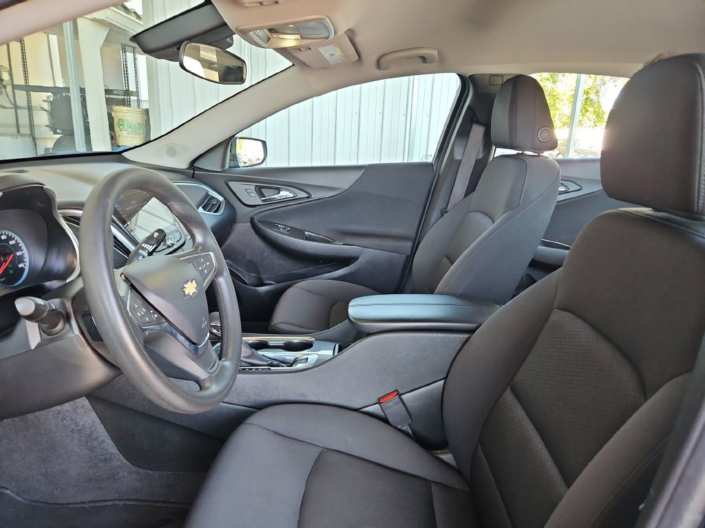 Used 2025 Chevrolet Malibu LT FWD image 20