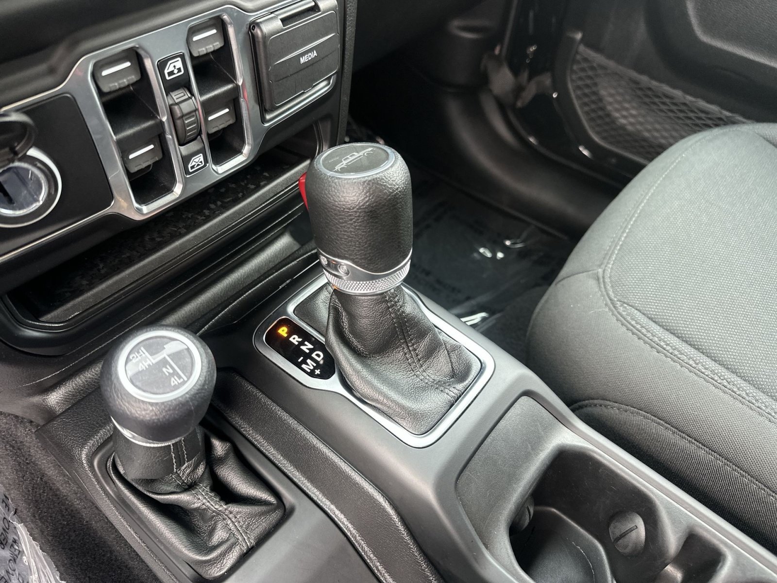 Used 2021 Jeep Gladiator Sport AWD/4WD image 29