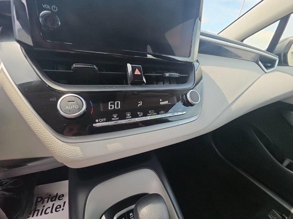 Used 2023 Toyota Corolla LE FWD image 20