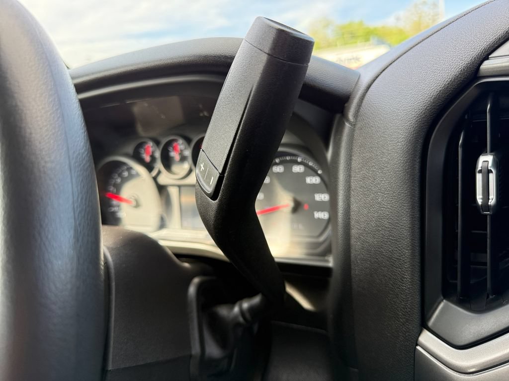 Used 2025 Chevrolet Silverado 1500 W/T RWD image 17
