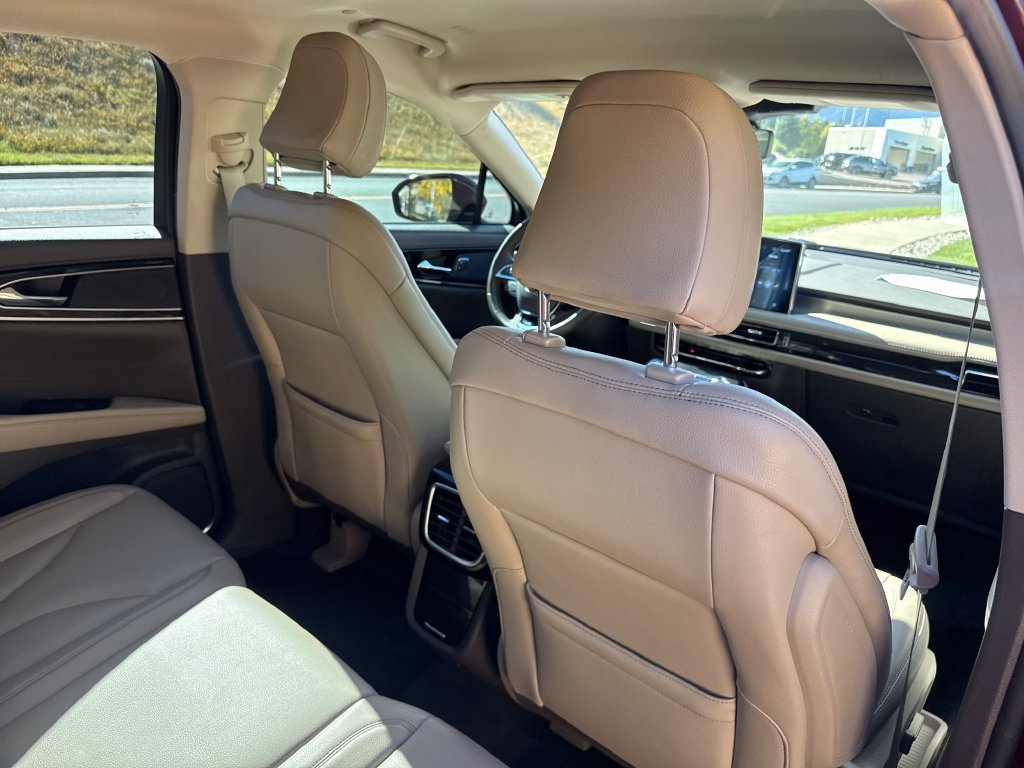 Used 2022 Lincoln Nautilus AWD w/ Premium Package image 26