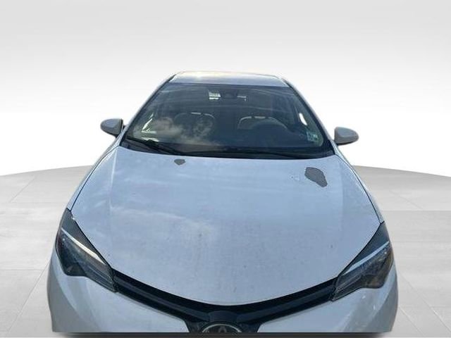 Used 2018 Toyota Corolla LE image 3