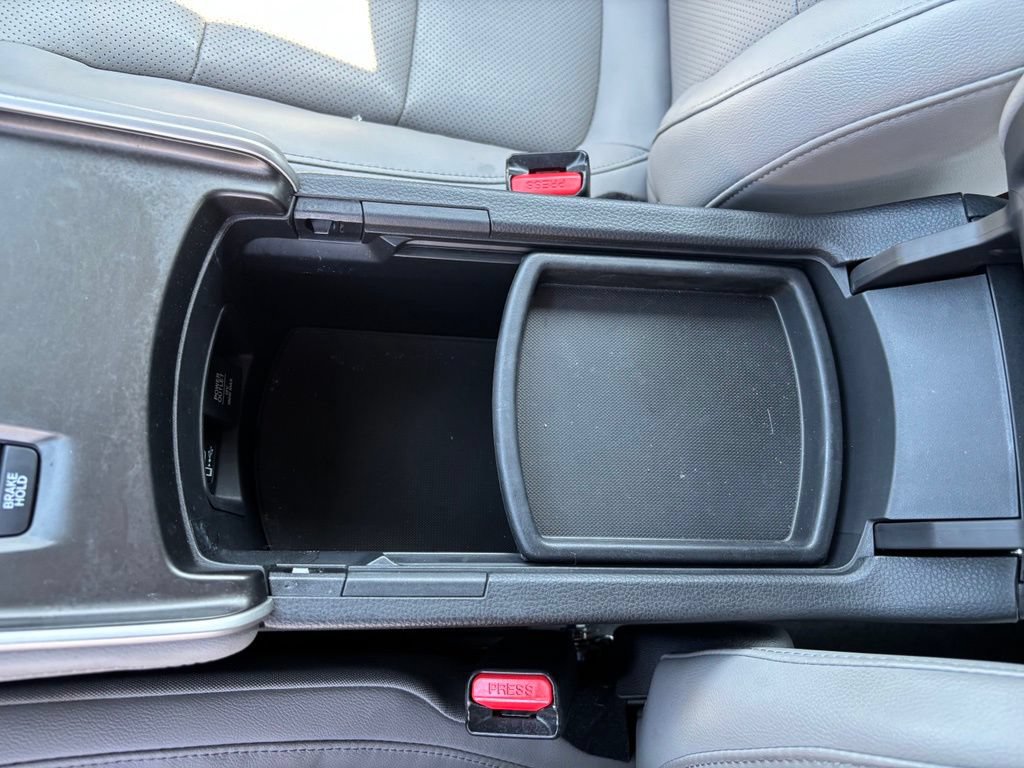Used 2018 Honda Accord Touring image 39