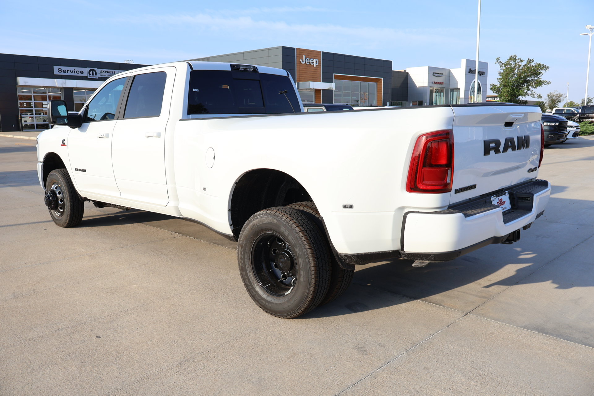 New 2027 RAM 3500 Laramie AWD/4WD image 23