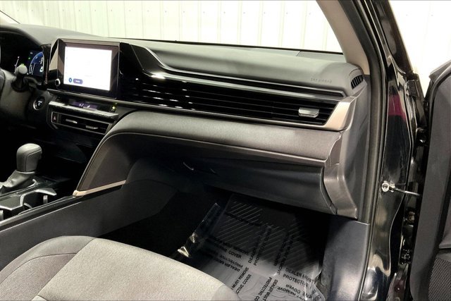 Certified 2025 Toyota Camry LE FWD image 17