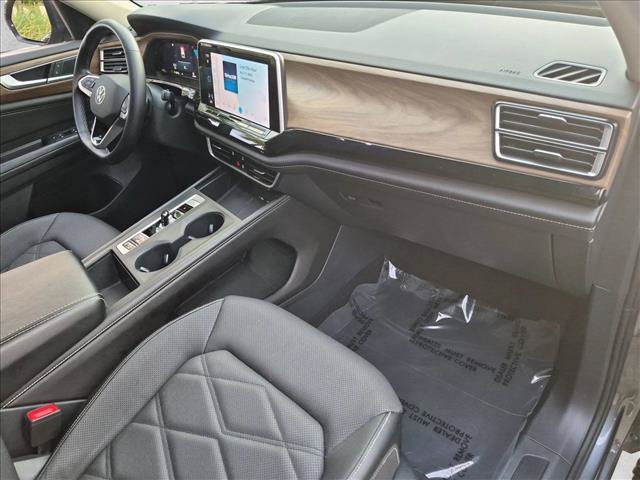Used 2024 Volkswagen Atlas SE FWD image 22