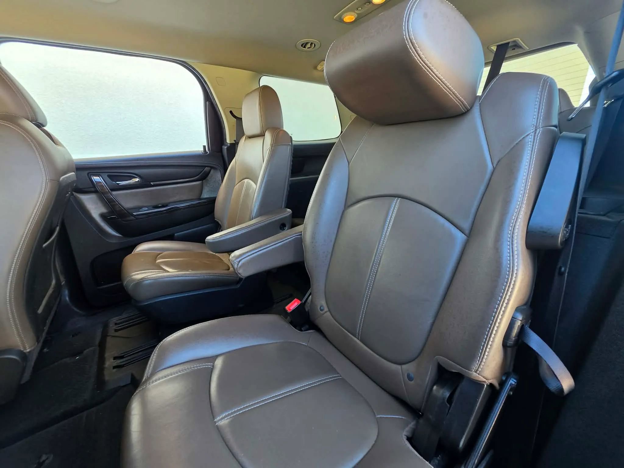 Used 2016 GMC Acadia SLT image 12