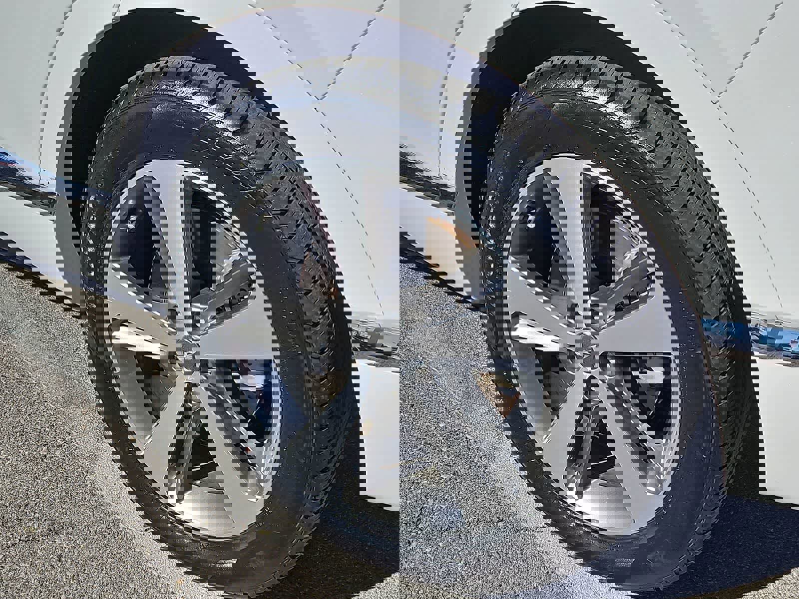 Used 2023 Genesis GV80 2.5T w/ Prestige 20" Package image 14