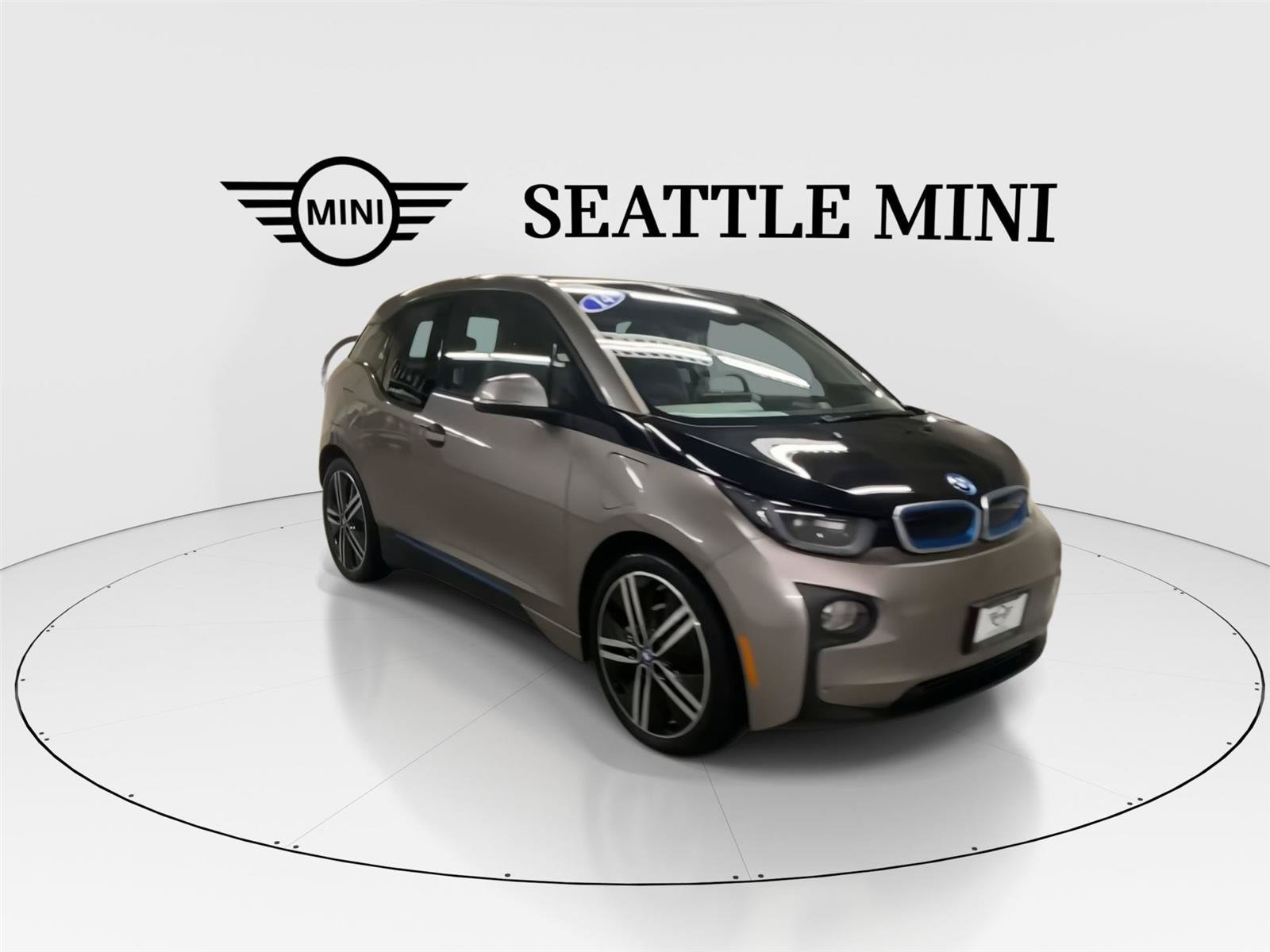 Used 2014 BMW i3 w/ Range Extender RWD image 2