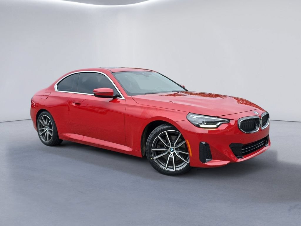Used 2022 BMW 230i Coupe w/ Convenience Package RWD image 2