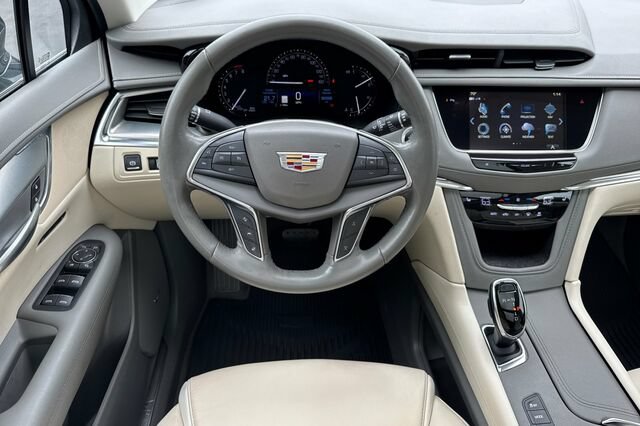 Used 2019 Cadillac XT5 Luxury AWD/4WD image 14