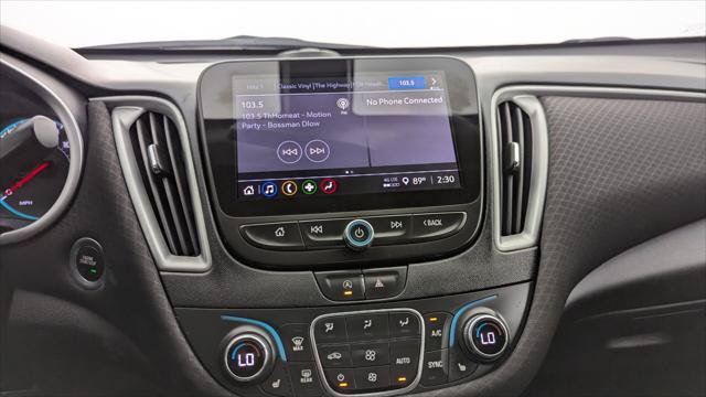 Used 2022 Chevrolet Malibu LT FWD image 26