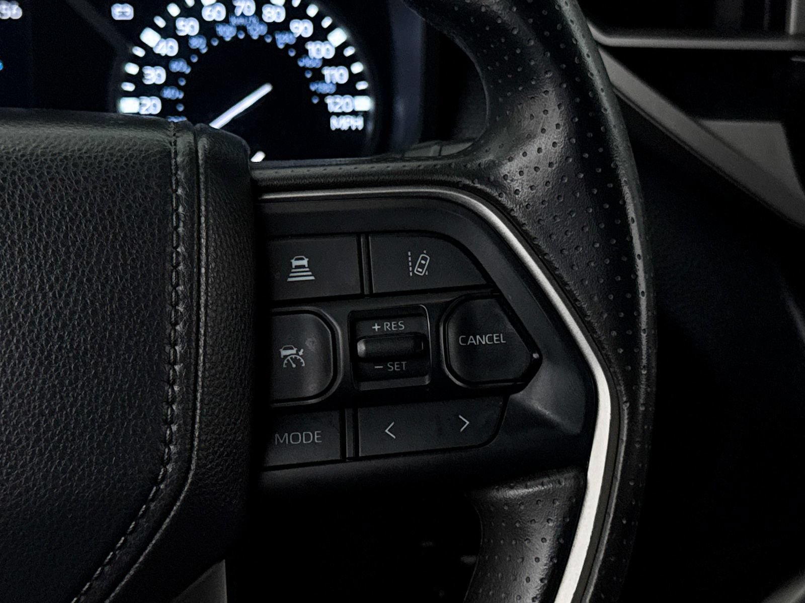 Used 2025 Toyota Tundra SR5 AWD/4WD image 34