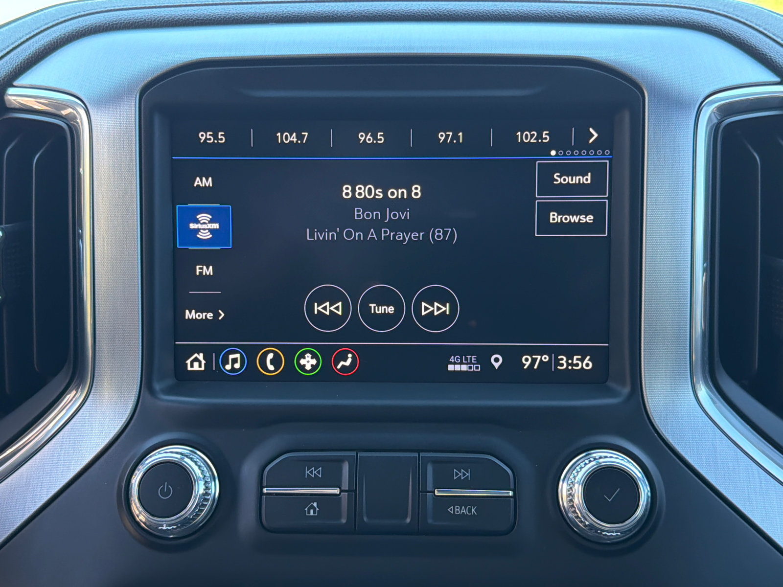 Used 2019 GMC Sierra 1500 SLT w/ SLT Premium Package RWD image 28
