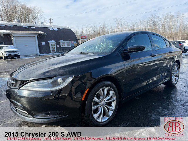Used 2015 Chrysler 200 S w/ Navigation & Sound Group I image 7
