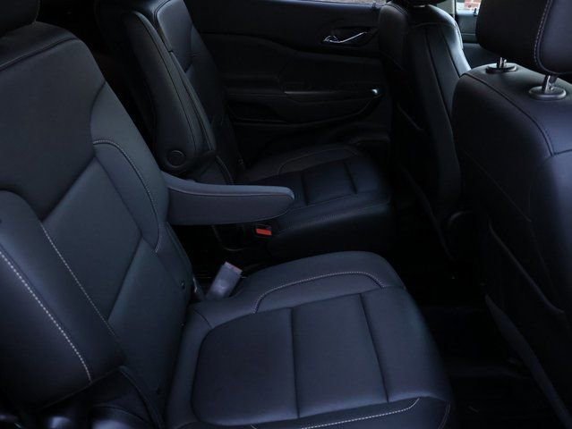 Certified 2022 GMC Acadia SLT w/ Technology Package image 15