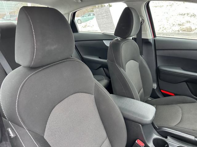 Certified 2022 Kia Forte LXS image 32