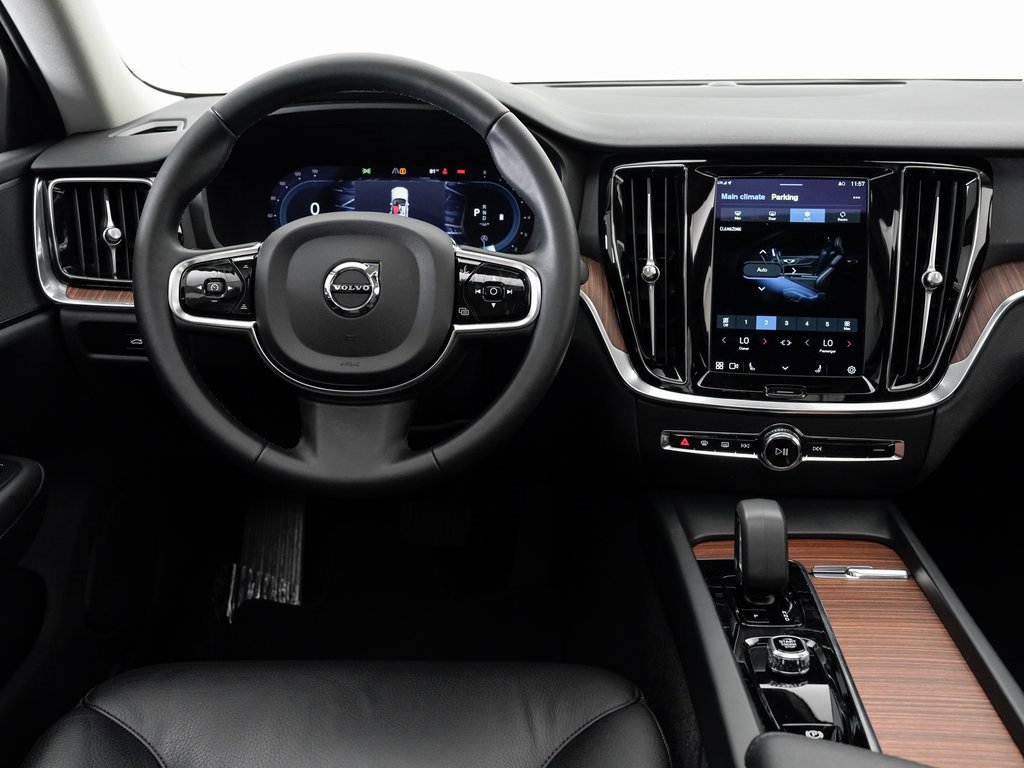 Used 2024 Volvo S60 B5 Plus image 14