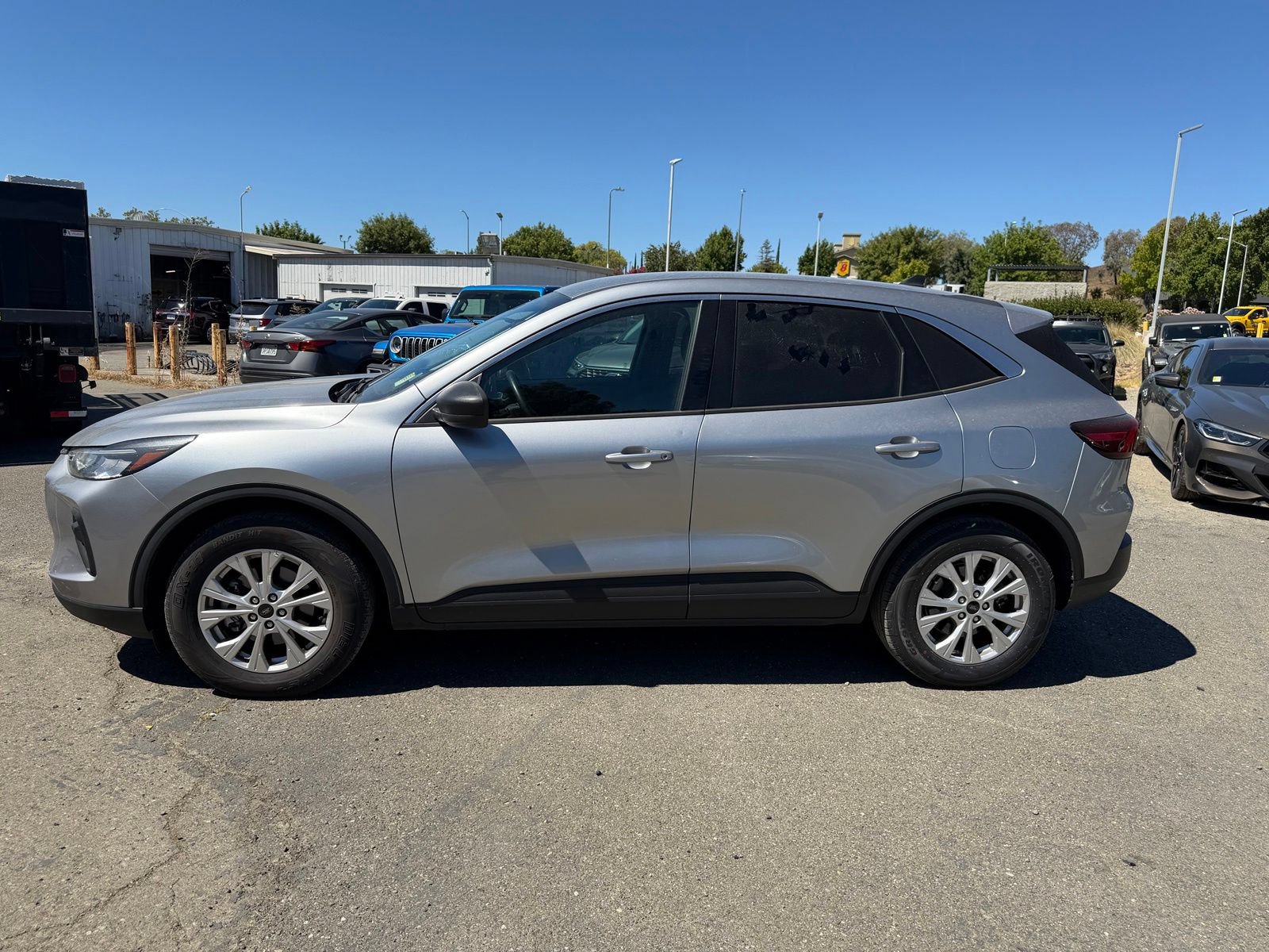 Used 2024 Ford Escape Active FWD image 2