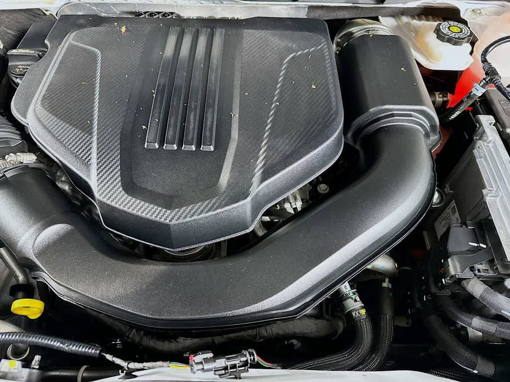Used 2025 GMC Acadia Elevation FWD image 9