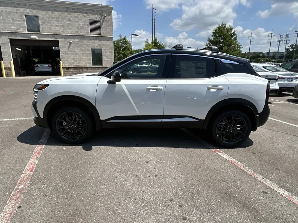 New 2026 Nissan Kicks SR w/ Cold Weather Package AWD/4WD image 4