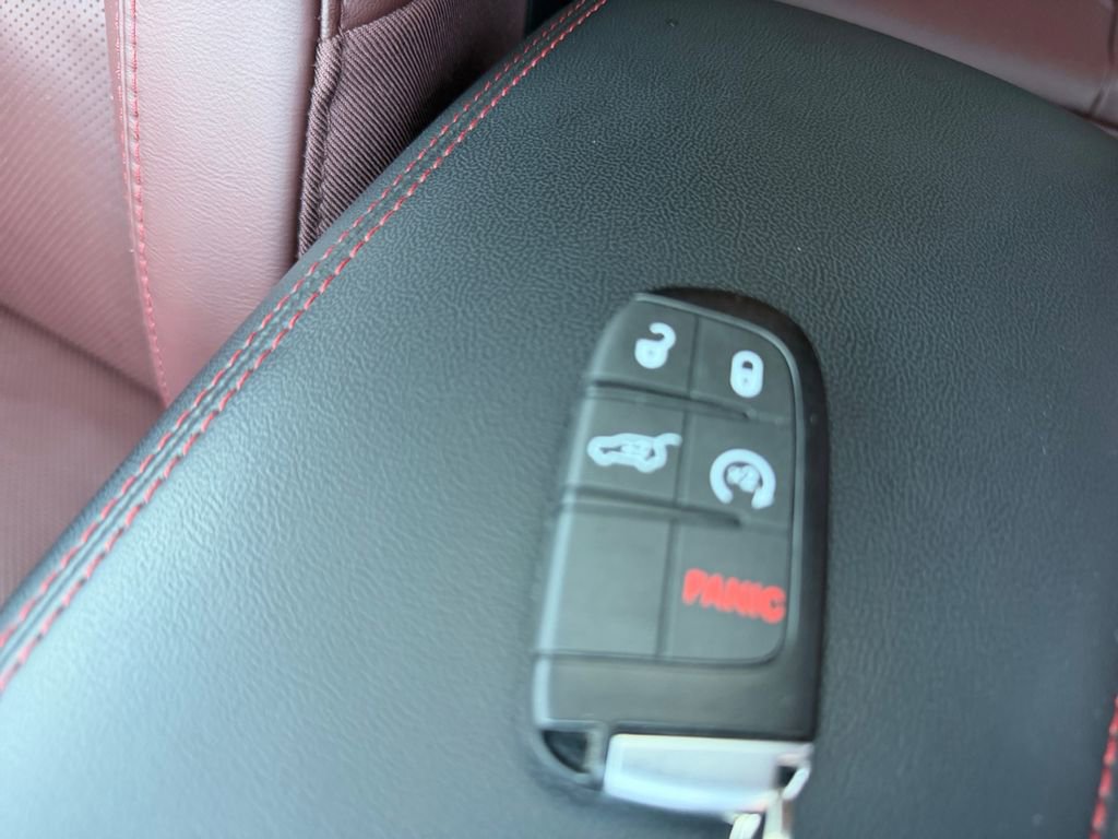 Certified 2025 Dodge Durango GT image 34