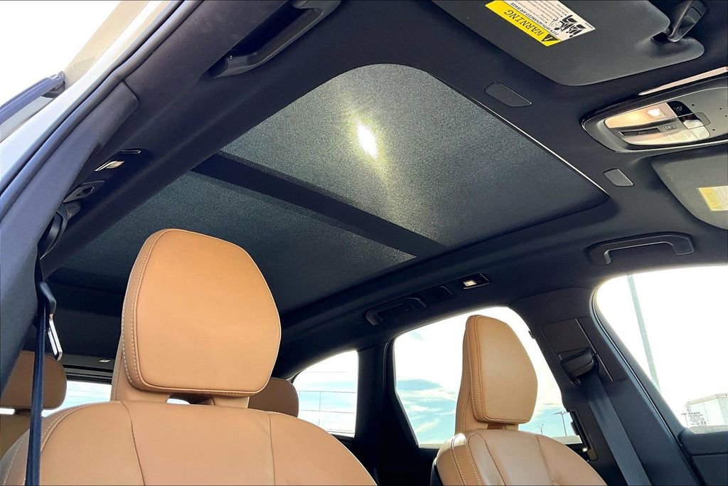 Used 2023 Volvo XC60 B5 Ultimate w/ Climate Package image 22