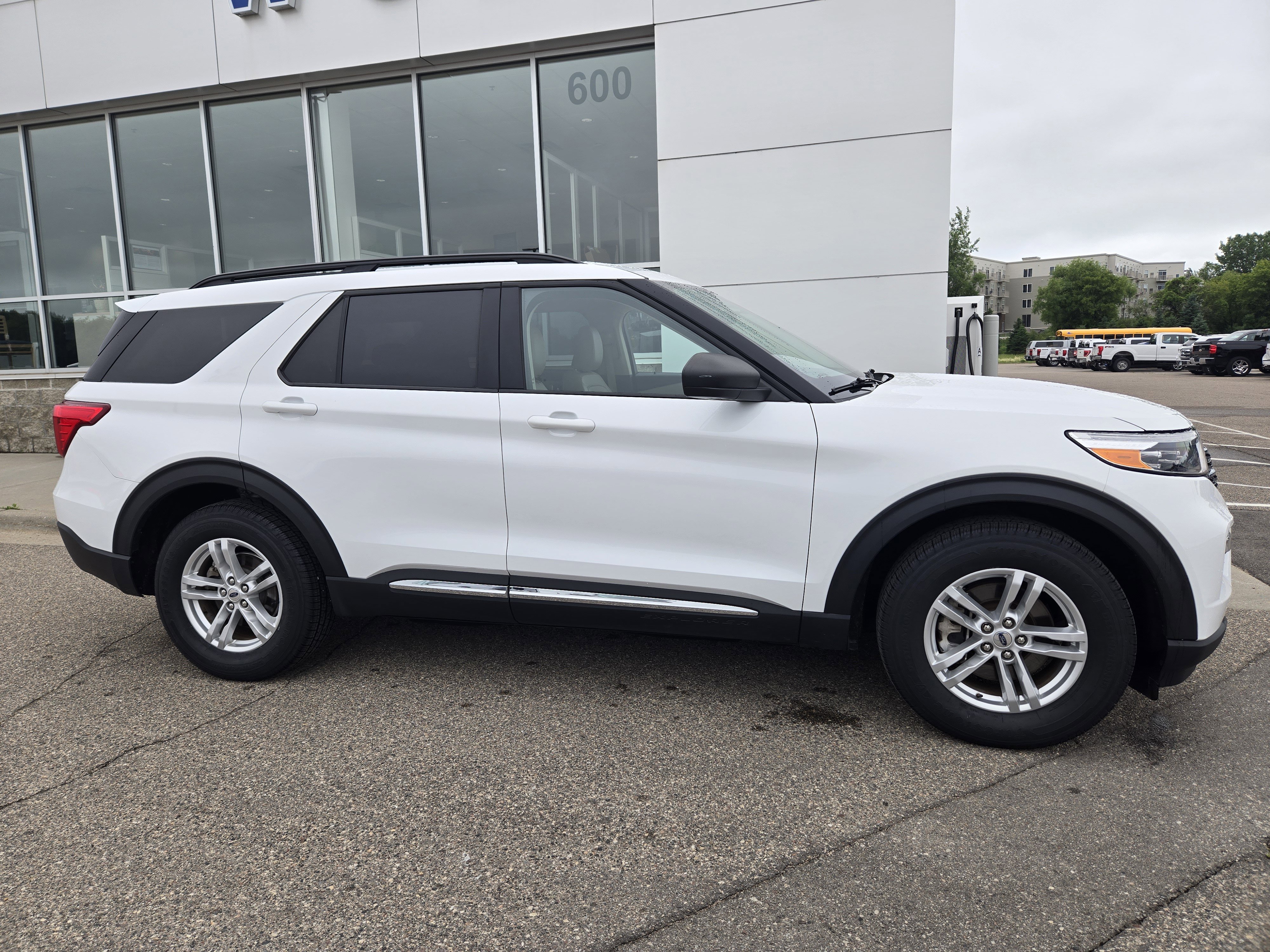 Certified 2023 Ford Explorer XLT w/ Equipment Group 202A image 5