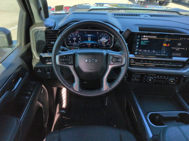 Used 2025 Chevrolet Silverado 2500 LTZ AWD/4WD image 15