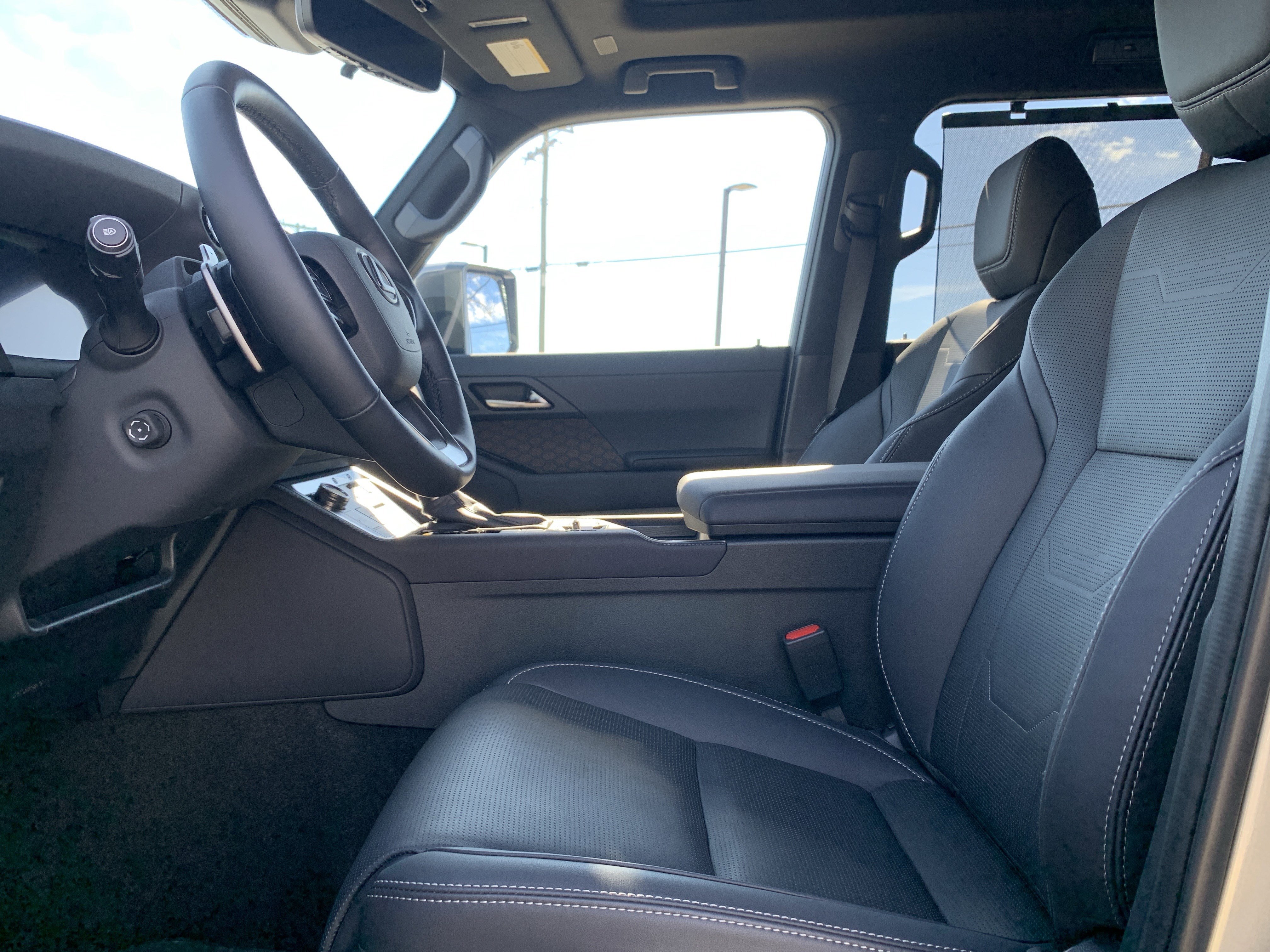 Certified 2026 Lexus GX 550 w/ Accessory Package (2T) image 16