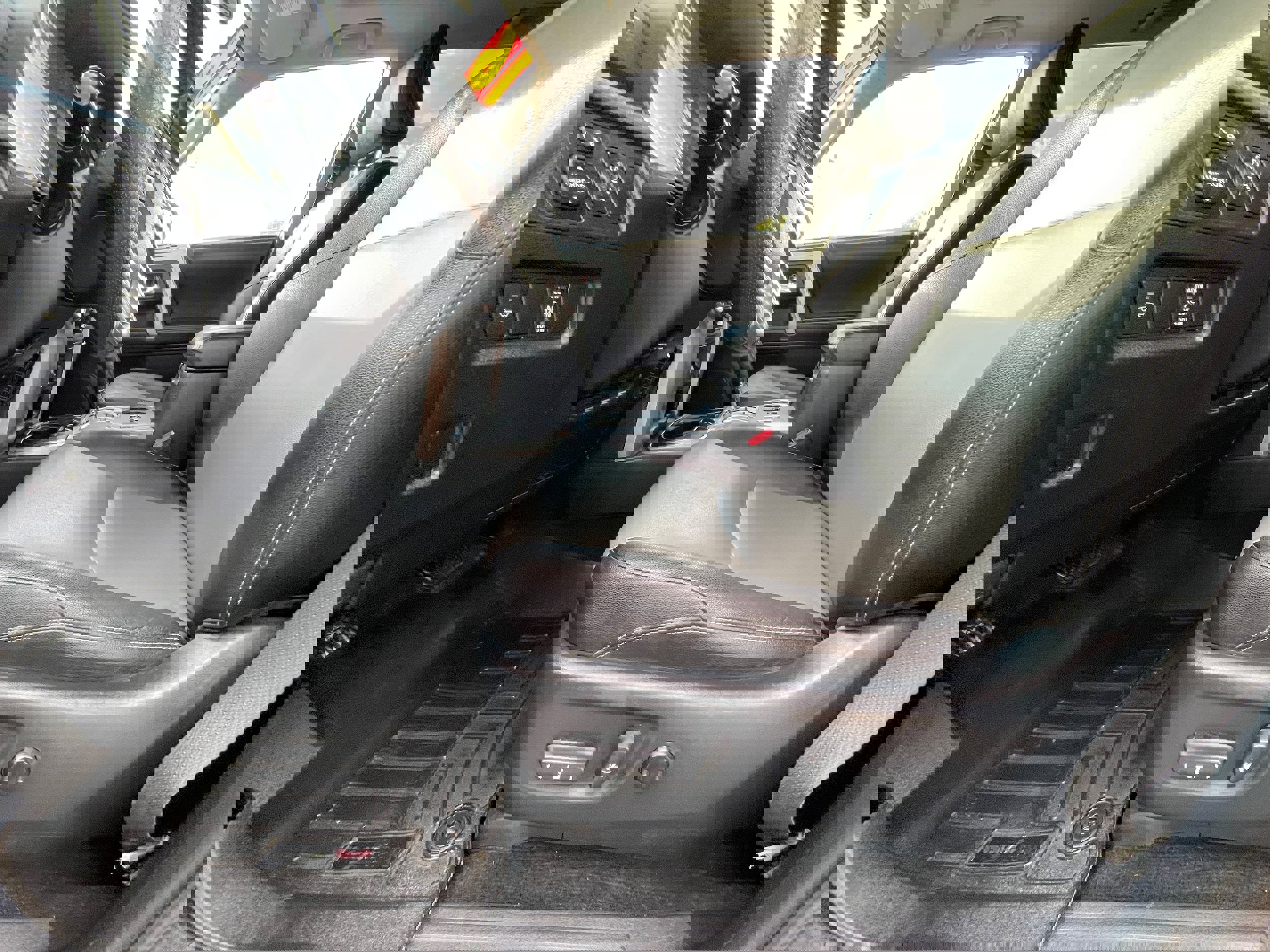 Used 2016 Toyota 4Runner SR5 Premium image 13